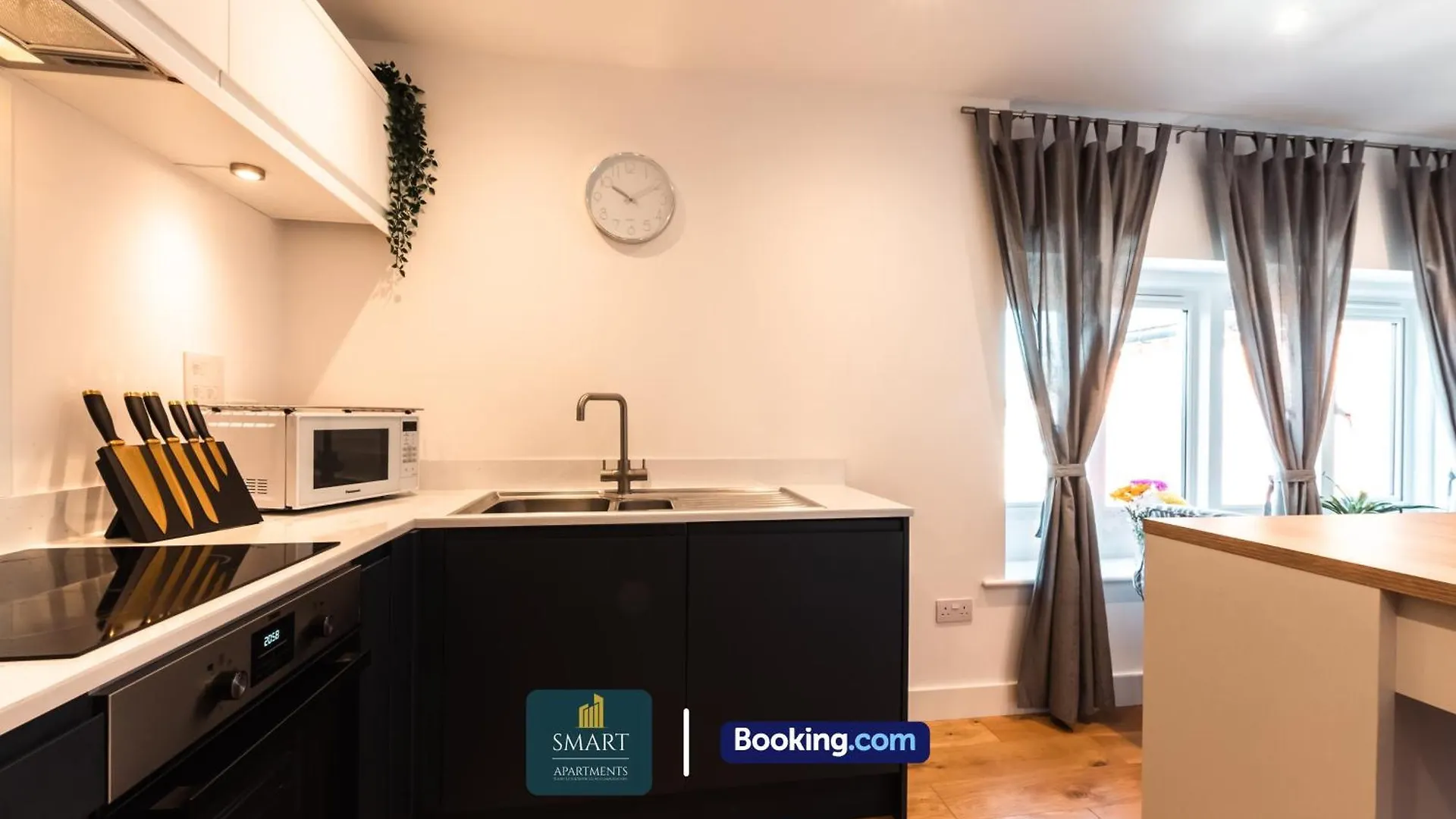 One Cosy Bedroom Apartments By Smart Apartments Short Lets & Serviced Accommodation Apartment Southampton With Free Wifi 0*,  United Kingdom